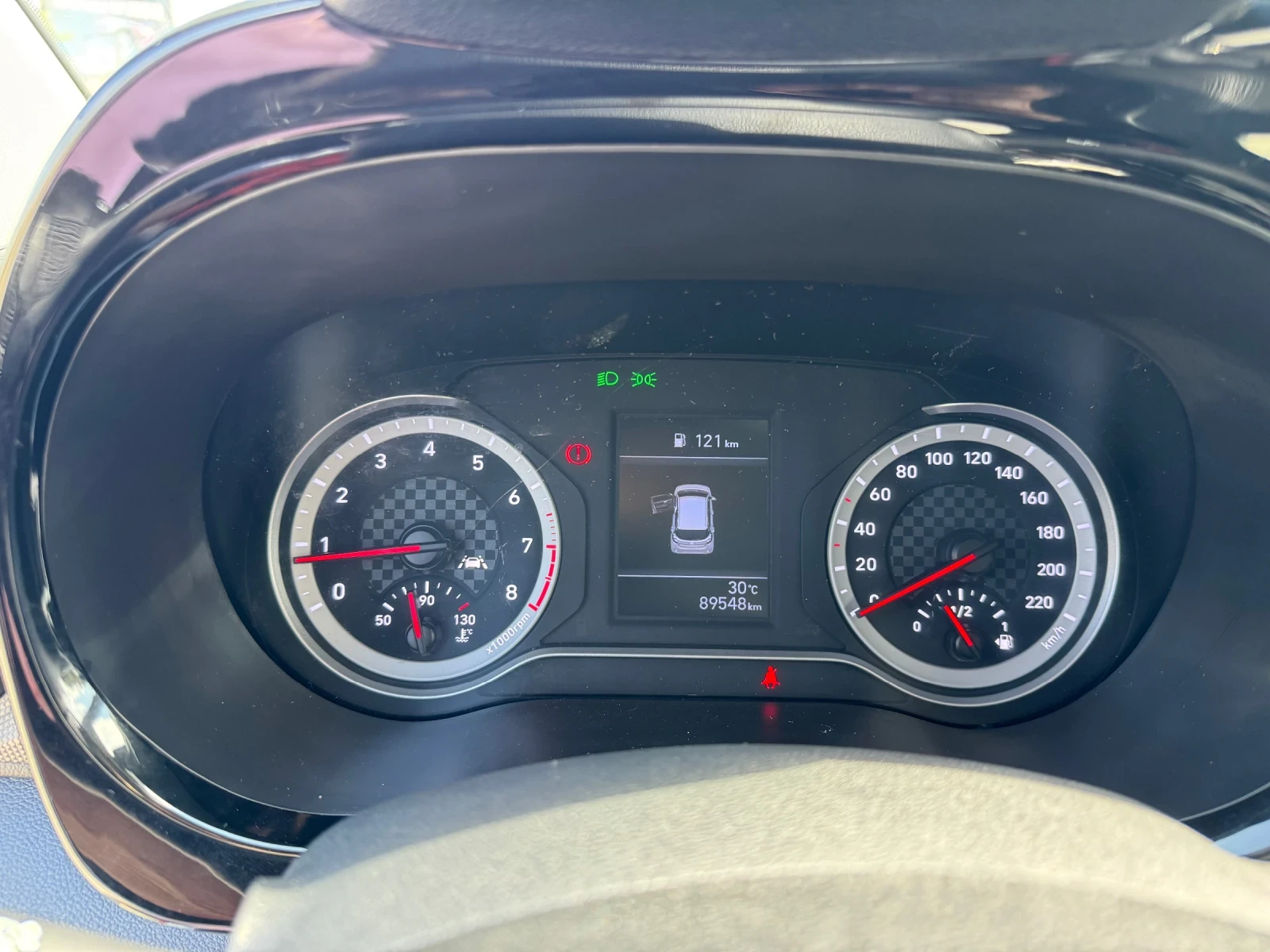 Hyundai I10 1.0 i evro 6  - изображение 8