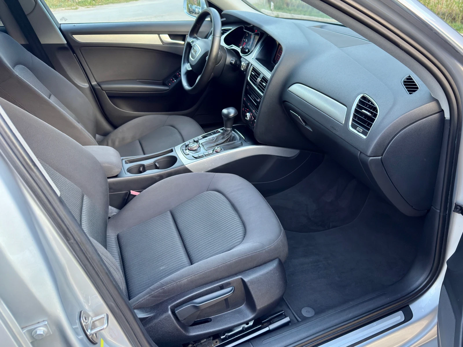 Audi A4 2.0TDI* FACELIFT* LED* NAVI* ITALIA*  - изображение 9