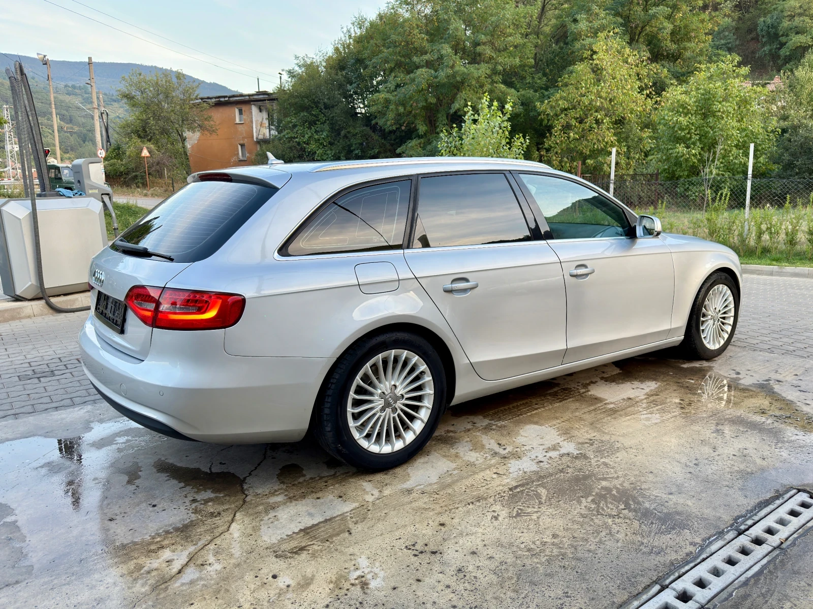 Audi A4 2.0TDI* FACE* LED* NAVI* AUTOMAT* ITALIA*  - изображение 4
