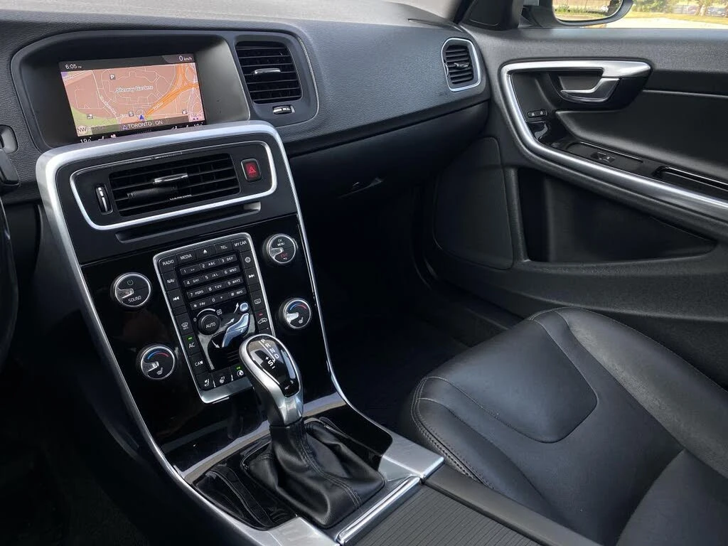 Volvo S60 * АВТО КРЕДИТ* ЦЕНА ДО БГ * CARFAX *  - изображение 10