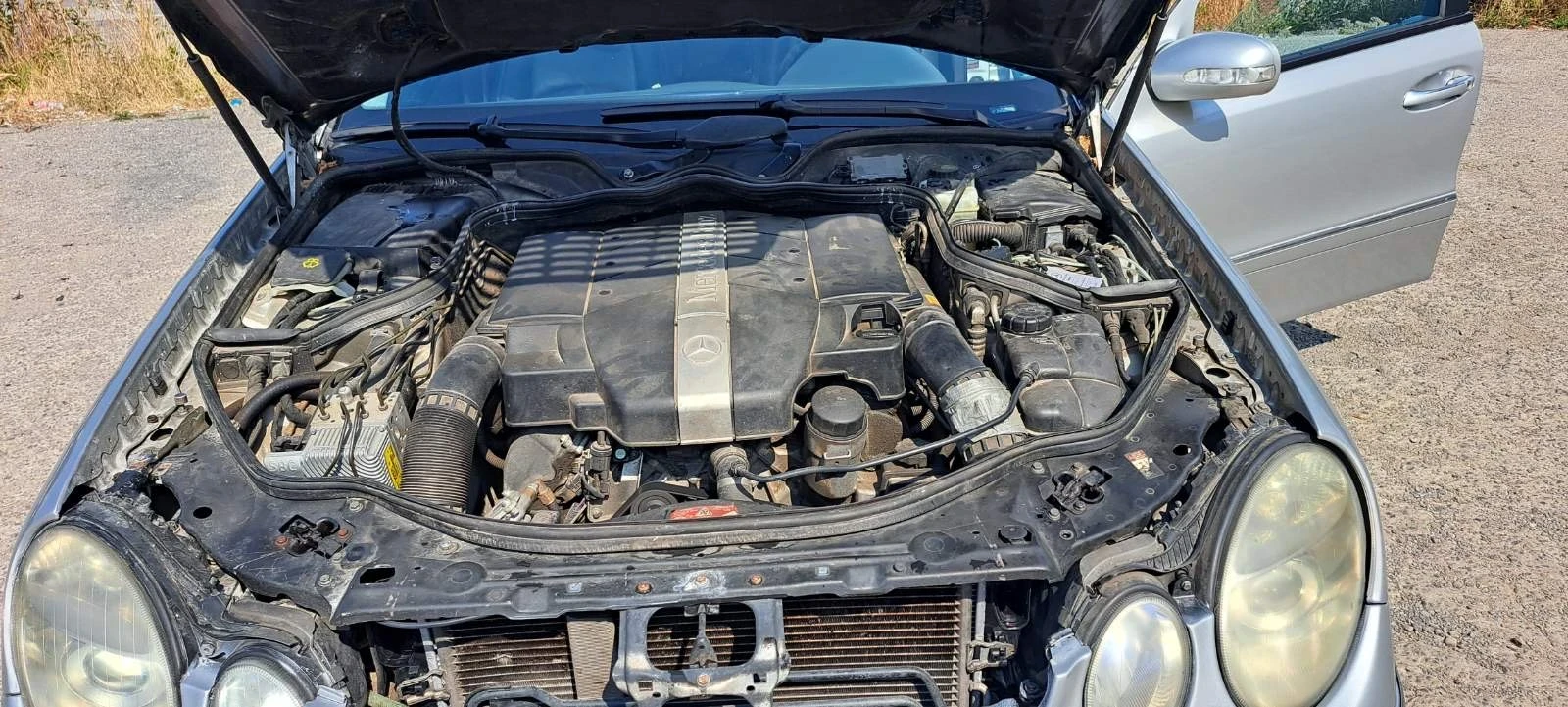 Mercedes-Benz E 320  - изображение 9