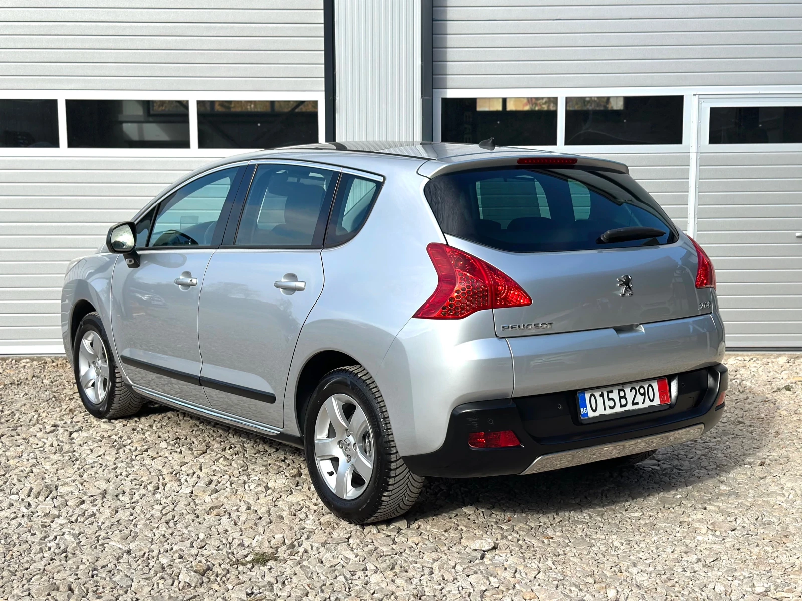 Peugeot 3008 2.0HDI 150кс ПАНОРАМА НАВИГОЦИЯ ТОП СЪСТОЯНИЕ - изображение 7