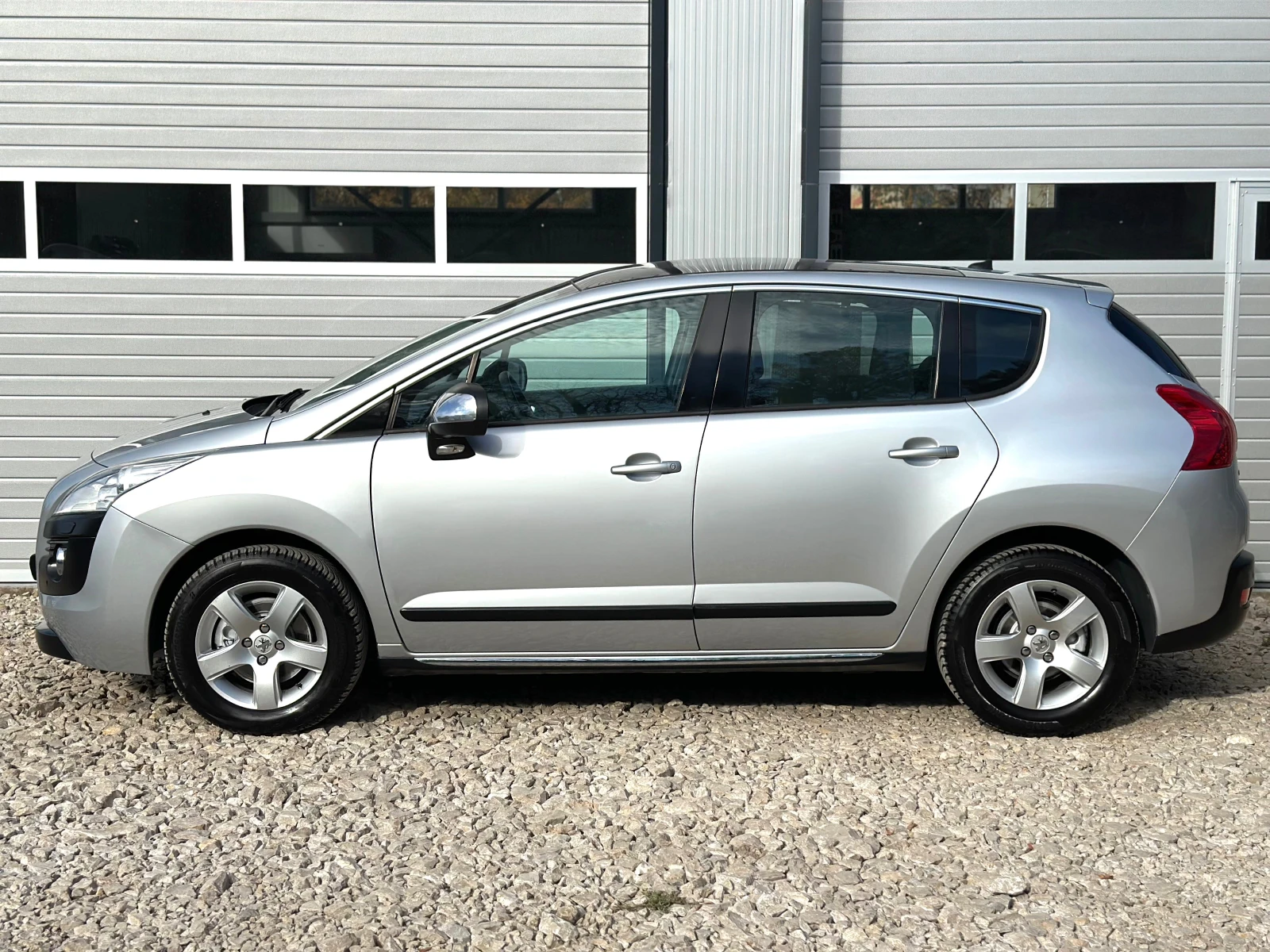 Peugeot 3008 2.0HDI 150кс ПАНОРАМА НАВИГОЦИЯ ТОП СЪСТОЯНИЕ - изображение 8