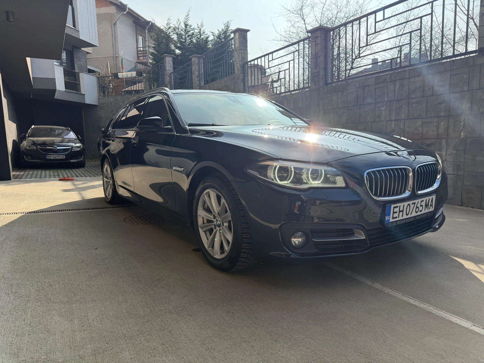 BMW 530 xDrive , снимка 3 - Автомобили и джипове - 53740937