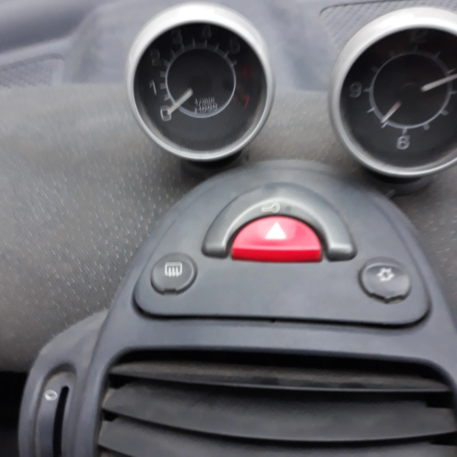 Smart Fortwo, снимка 7 - Автомобили и джипове - 54178369