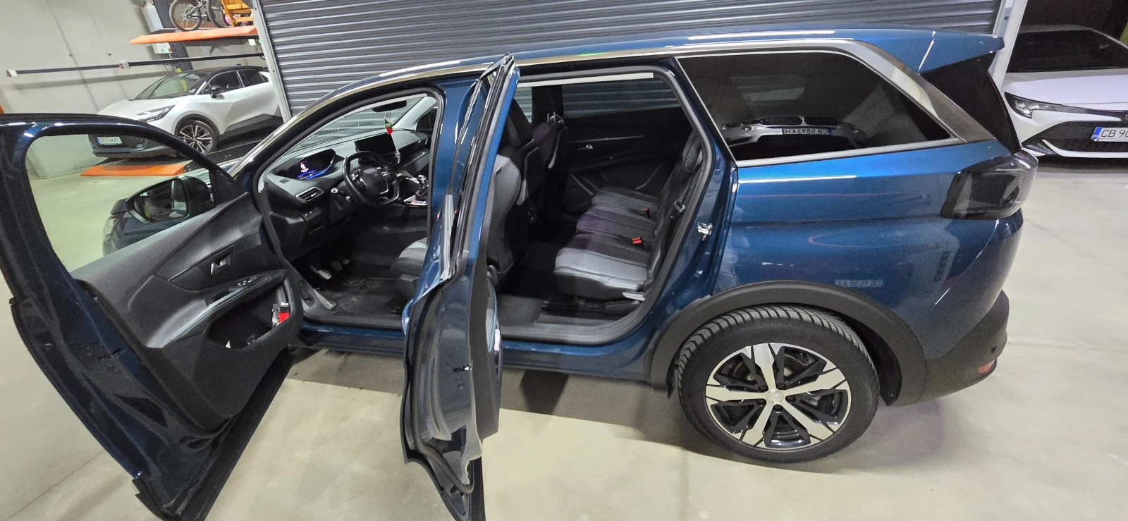 Peugeot 5008 6 + 1 ALLURE PACK 1.5, снимка 4 - Автомобили и джипове - 54996264