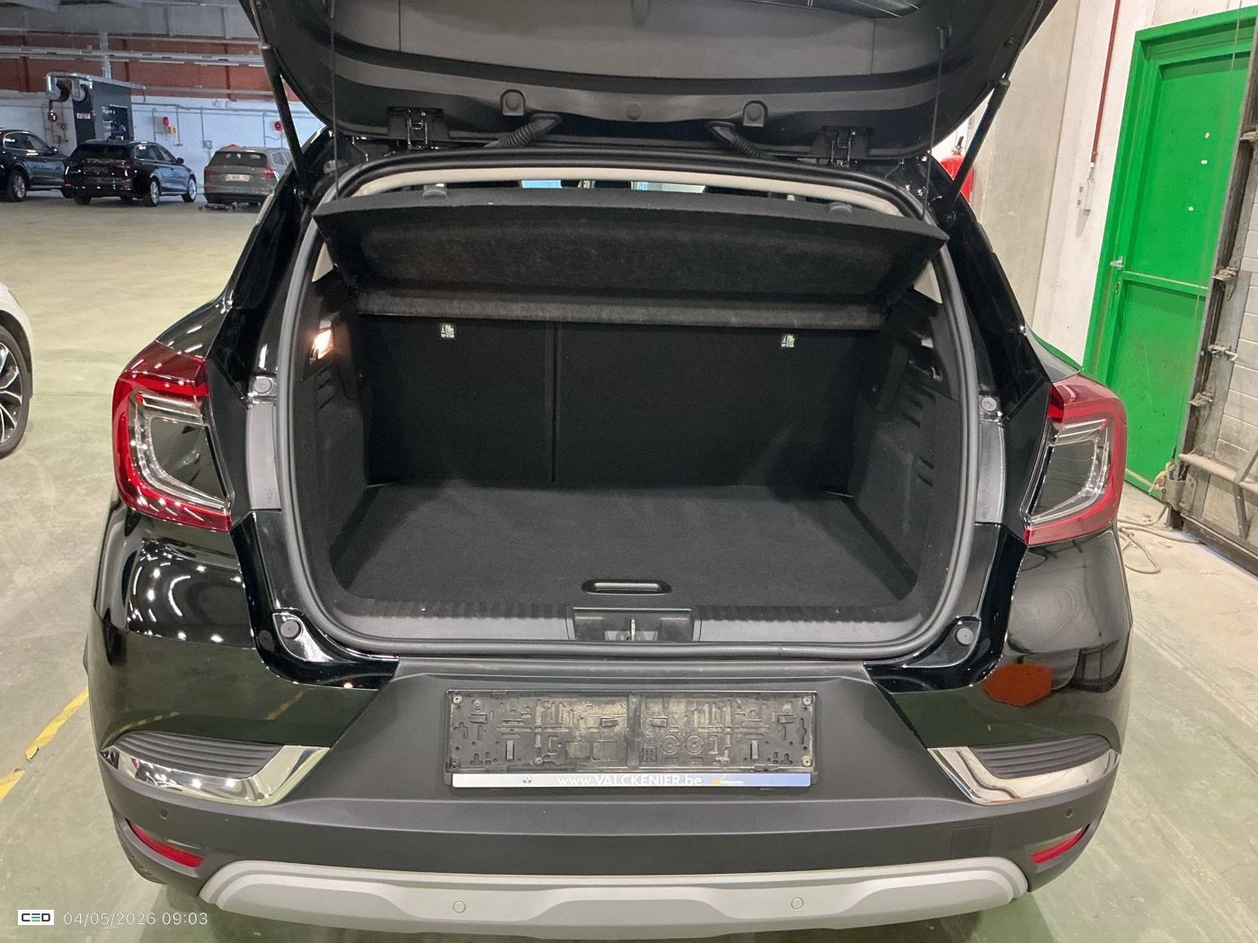 Renault Captur 1.6 Techno - Hybrid 54.372 km, снимка 11 - Автомобили и джипове - 54452899