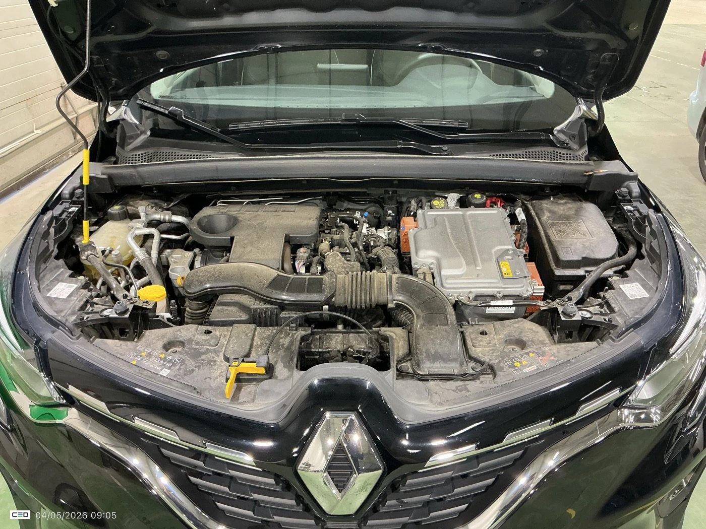 Renault Captur 1.6 Techno - Hybrid 54.372 km, снимка 14 - Автомобили и джипове - 54452899