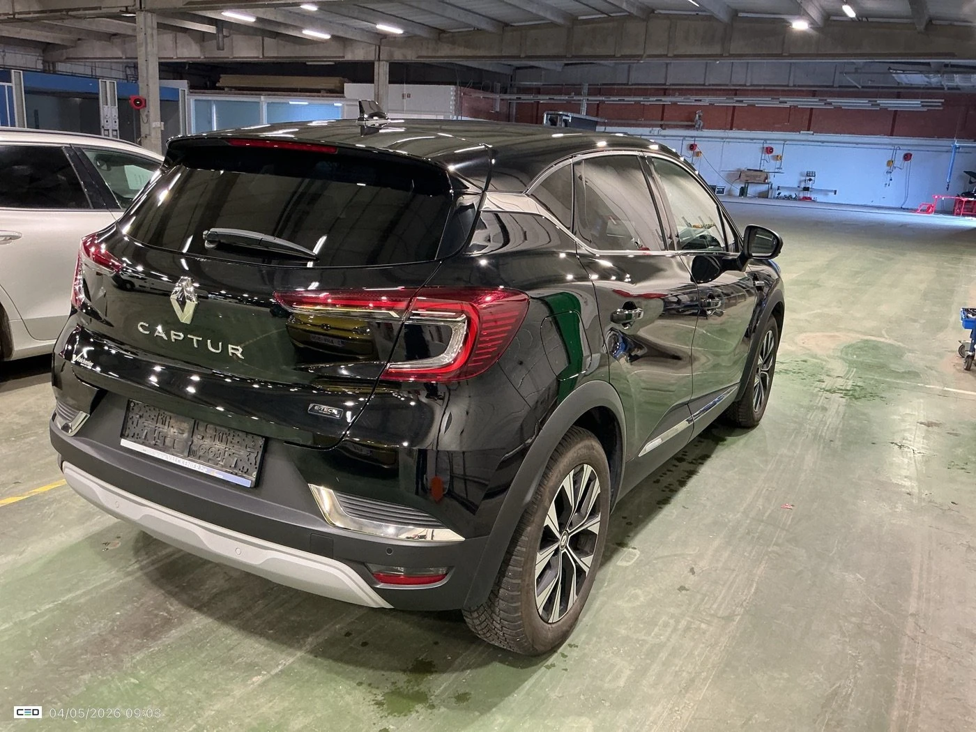 Renault Captur 1.6 Techno - Hybrid 54.372 km, снимка 4 - Автомобили и джипове - 54452899