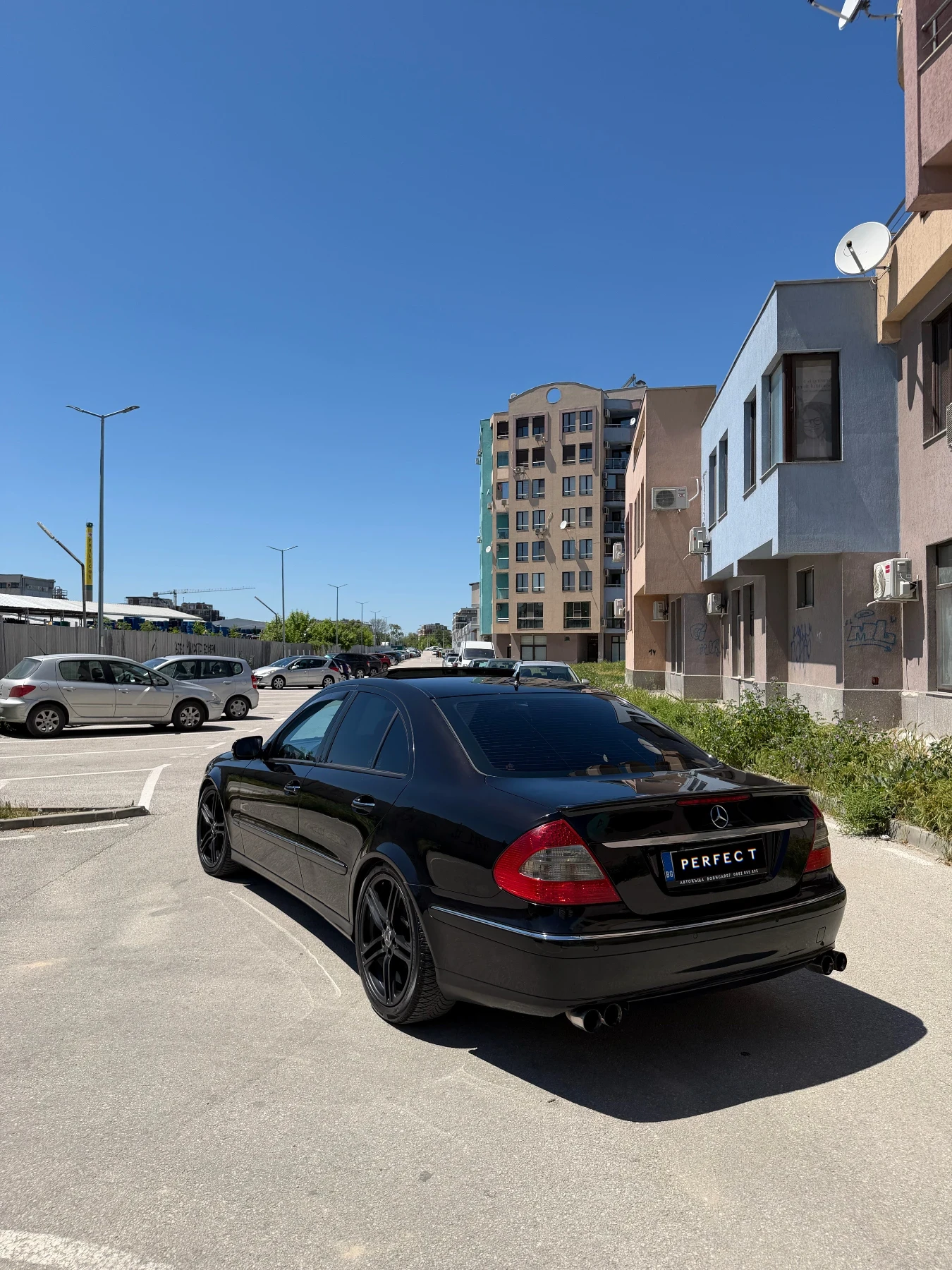 Mercedes-Benz E 320, снимка 3 - Автомобили и джипове - 54576725
