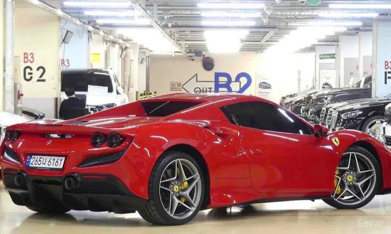 Ferrari F8 Spider 3.9 V8, снимка 4 - Автомобили и джипове - 54713482