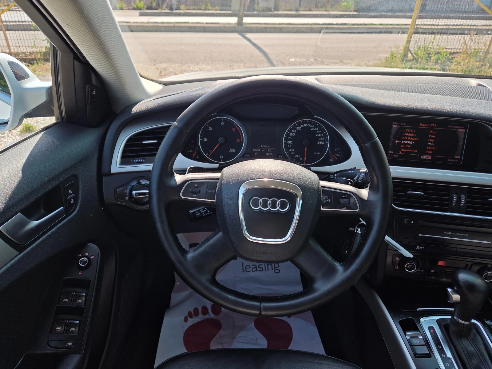 Audi A4 2.0TDI LED NAVI кожа, снимка 7 - Автомобили и джипове - 54870733