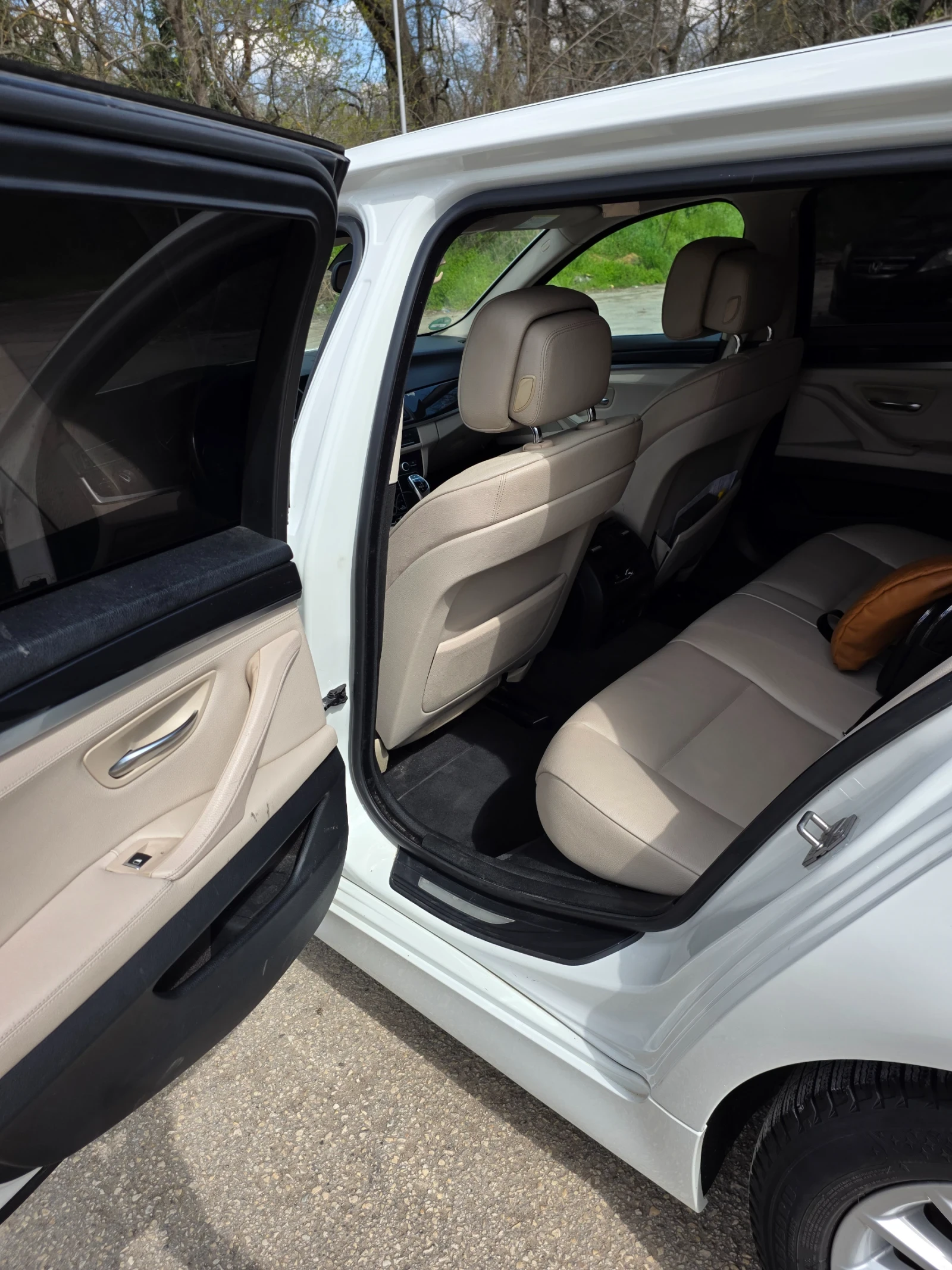 BMW 520 520, снимка 12 - Автомобили и джипове - 54886355