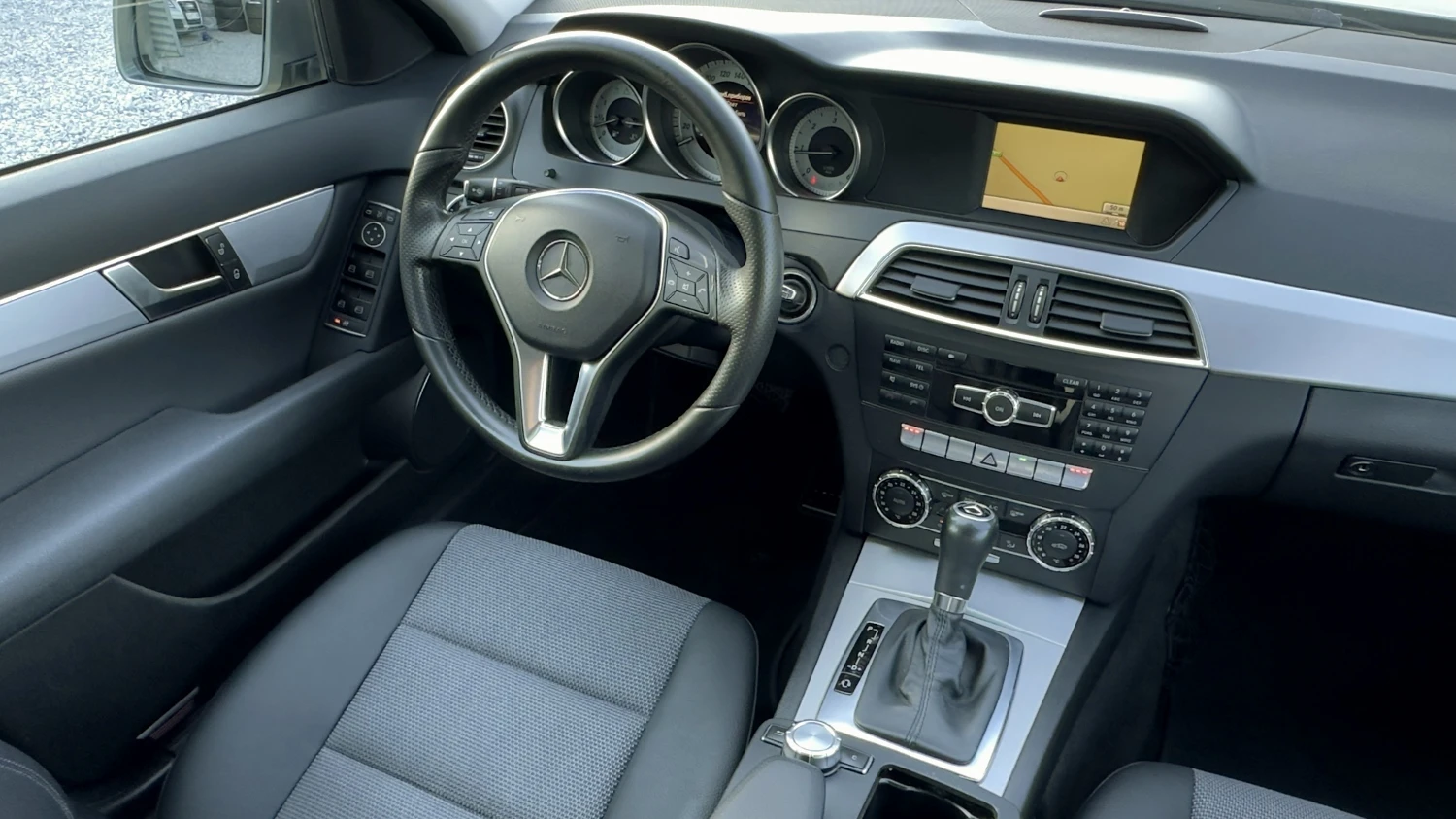 Mercedes-Benz C 250 CDi 4x4 Autom.Navi Кожа Подгрев Xenon, снимка 9 - Автомобили и джипове - 55060986