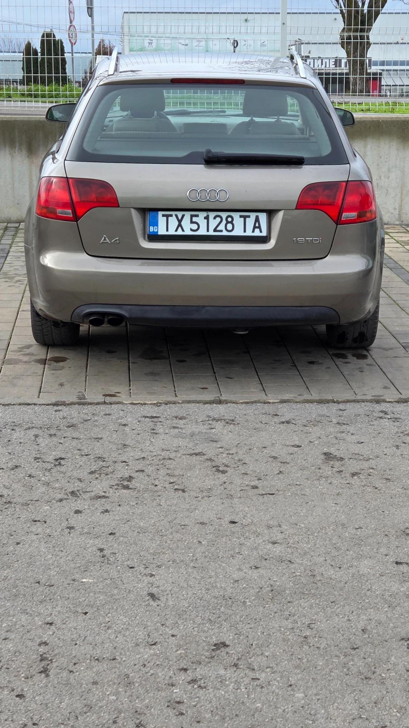 Audi A4 1, 9tdi, снимка 3 - Автомобили и джипове - 55306423