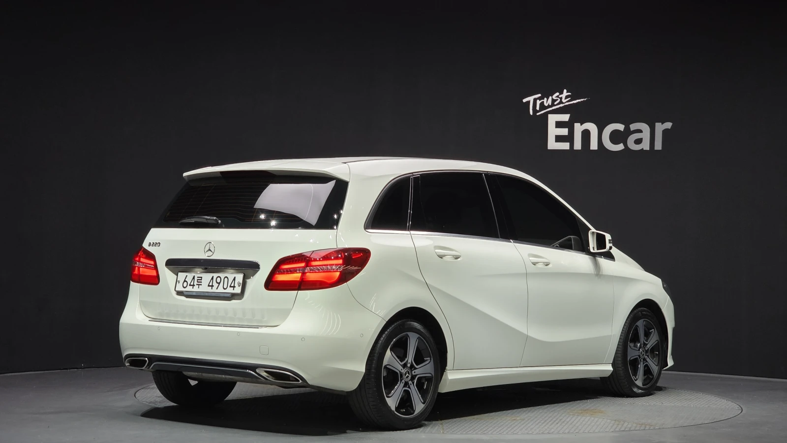 Mercedes-Benz B 220 КРАЙНА ЦЕНА, снимка 2 - Автомобили и джипове - 55318877