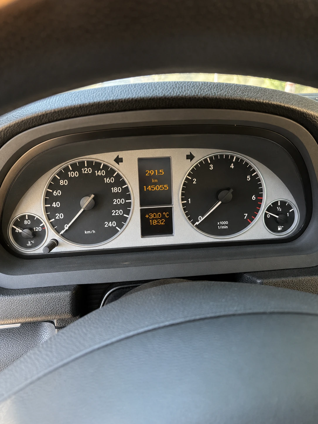 Mercedes-Benz B 200, снимка 5 - Автомобили и джипове - 55420510