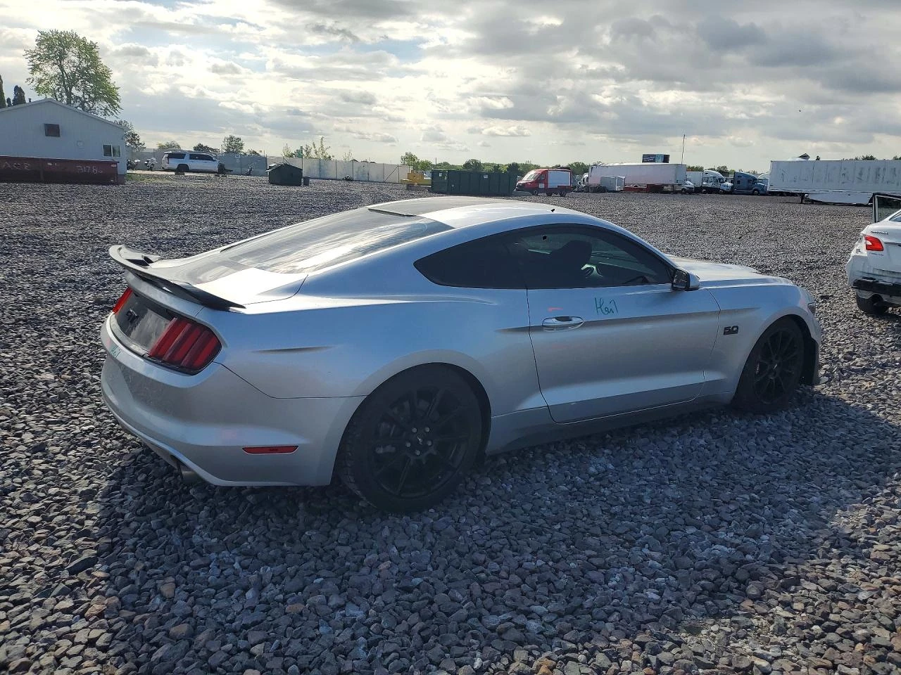 Ford Mustang 5.0i* GT* ОТ ЗАСТРАХОВАТЕЛ* , снимка 4 - Автомобили и джипове - 56074033