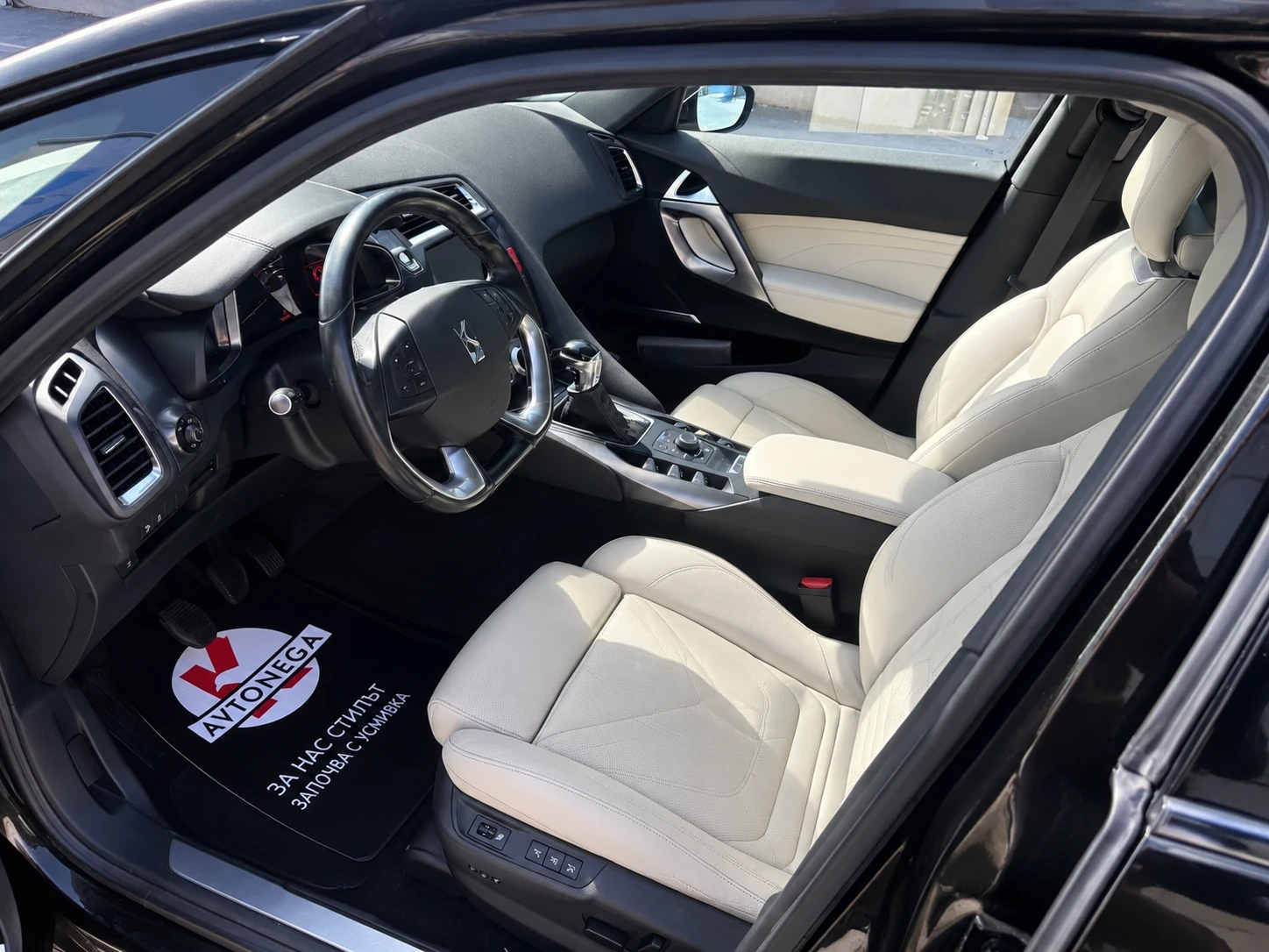 Citroen DS5 2.0HDI 163 kc, снимка 11 - Автомобили и джипове - 56123357