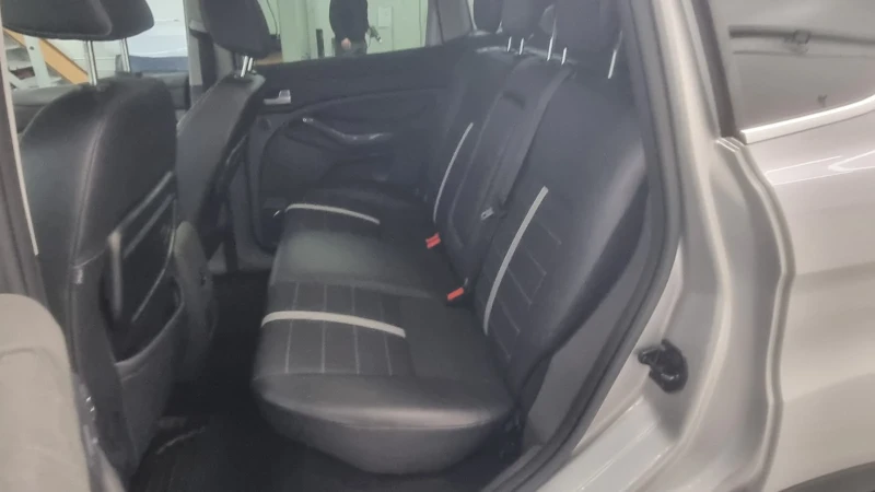 Ford Kuga 2.0 TDCI 4WD Titanium, снимка 7 - Автомобили и джипове - 47991985