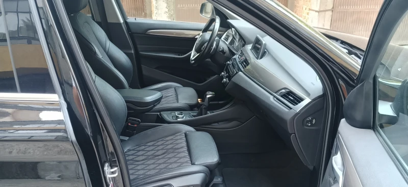 BMW X1 M/РЕКАРО/КОЖА/НАВИ/АВТОМАТ/ЛЕД, снимка 16 - Автомобили и джипове - 52140059