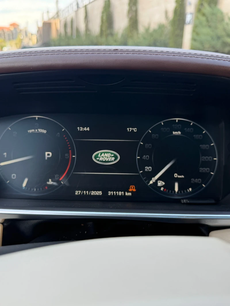 Land Rover Range rover, снимка 10 - Автомобили и джипове - 52562111