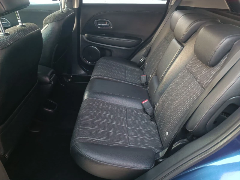 Honda Hr-v 1.6 i-DTEC, снимка 12 - Автомобили и джипове - 52803745