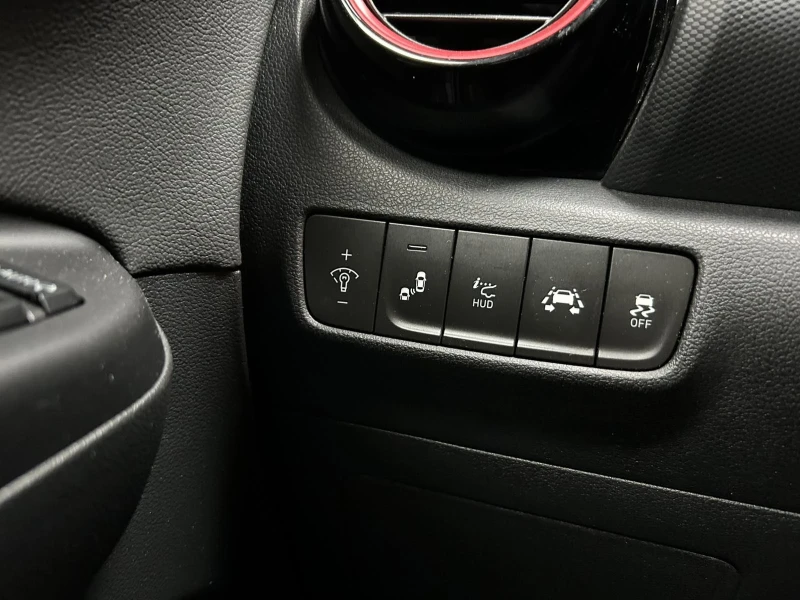 Hyundai Kona 1.0 GDI, снимка 11 - Автомобили и джипове - 53273172