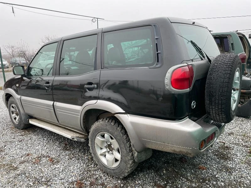 Nissan Terrano 3.0 D - 2 БРОЯ, снимка 4 - Автомобили и джипове - 38359924