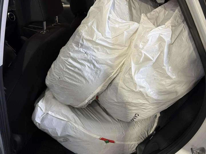 Hyundai Kona 2.0L Essential AWD, снимка 9 - Автомобили и джипове - 53914984