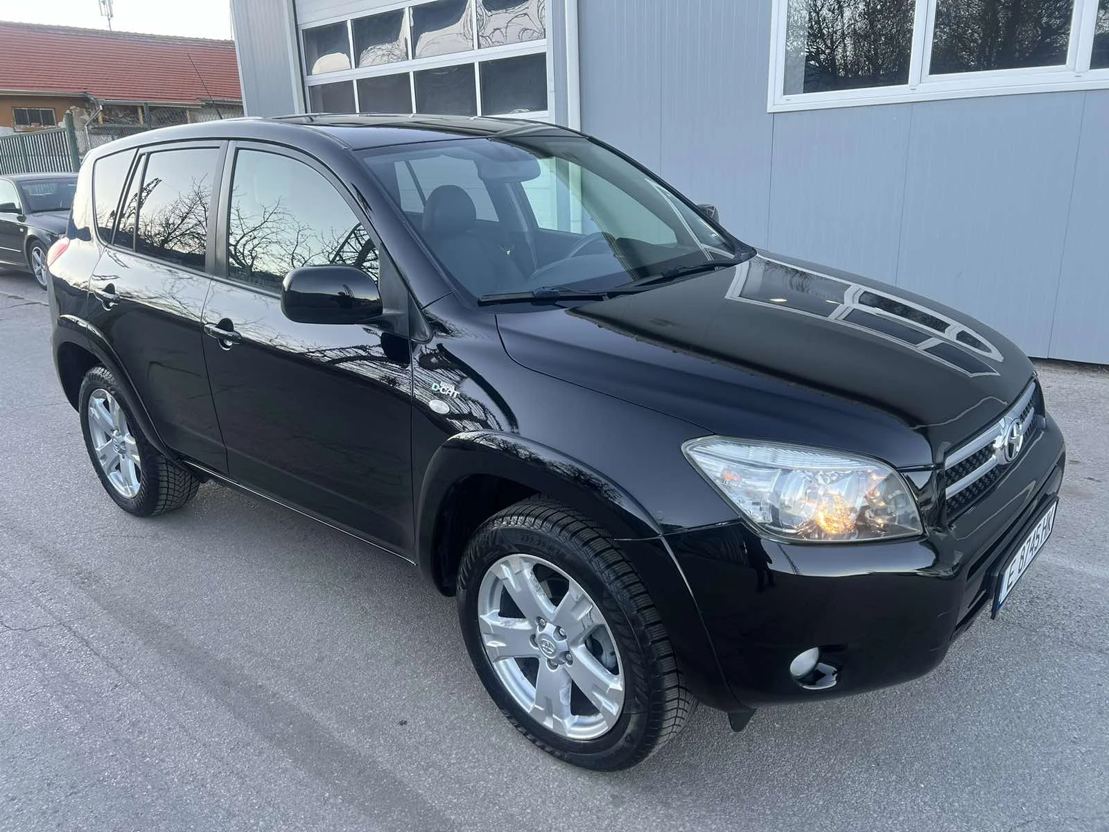 Toyota Rav4 2.2D Navi Camera Keyless - изображение 6