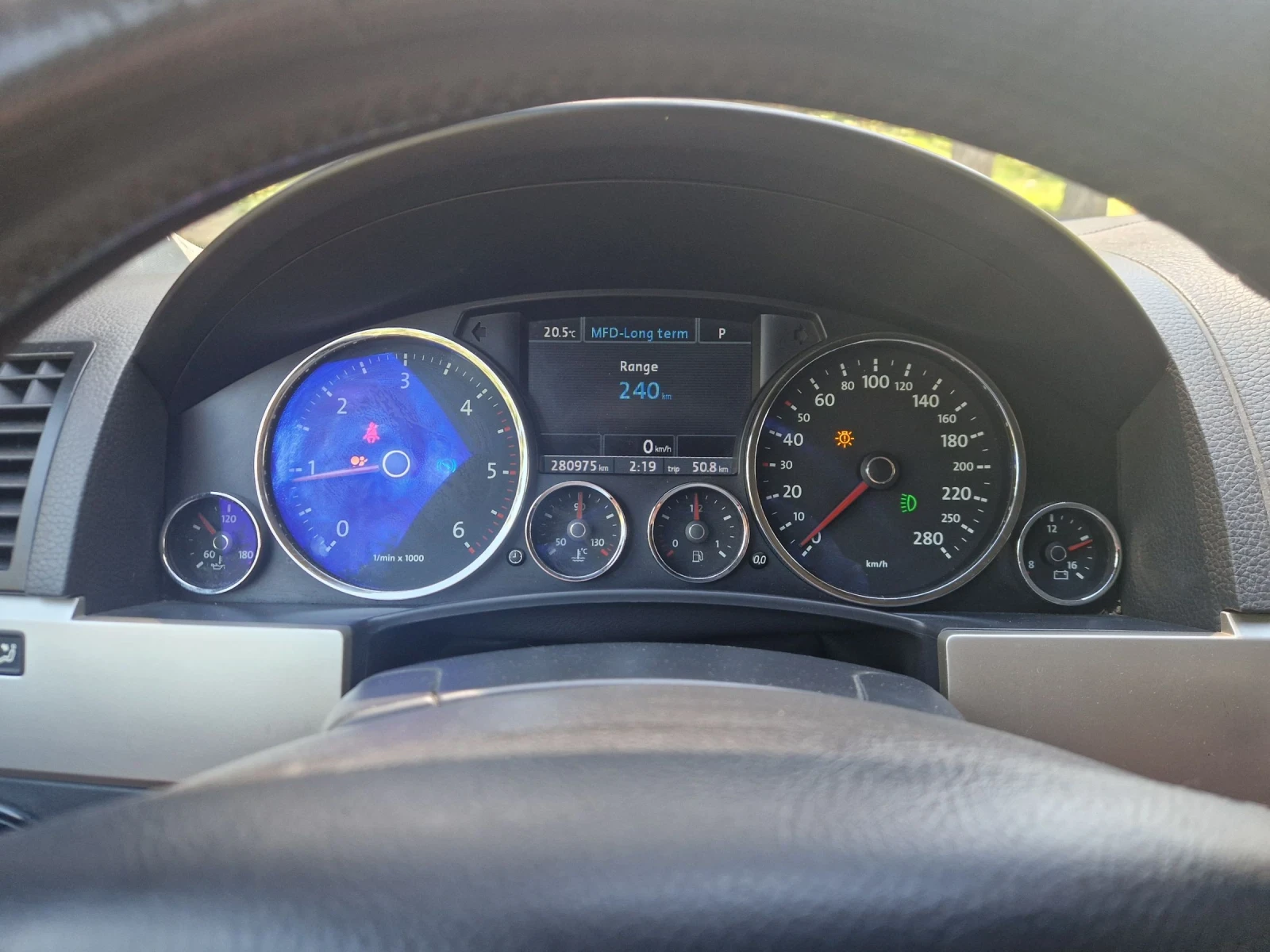 VW Touareg 3.0 TDI - изображение 7