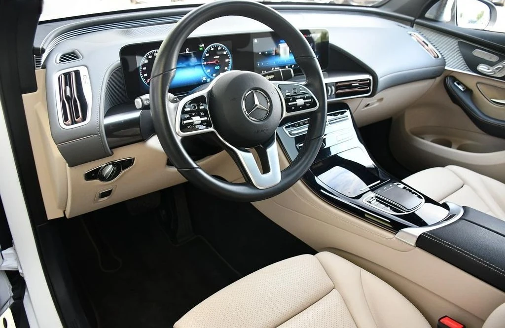 Mercedes-Benz EQC 400 AMG Line 4Matic - изображение 7
