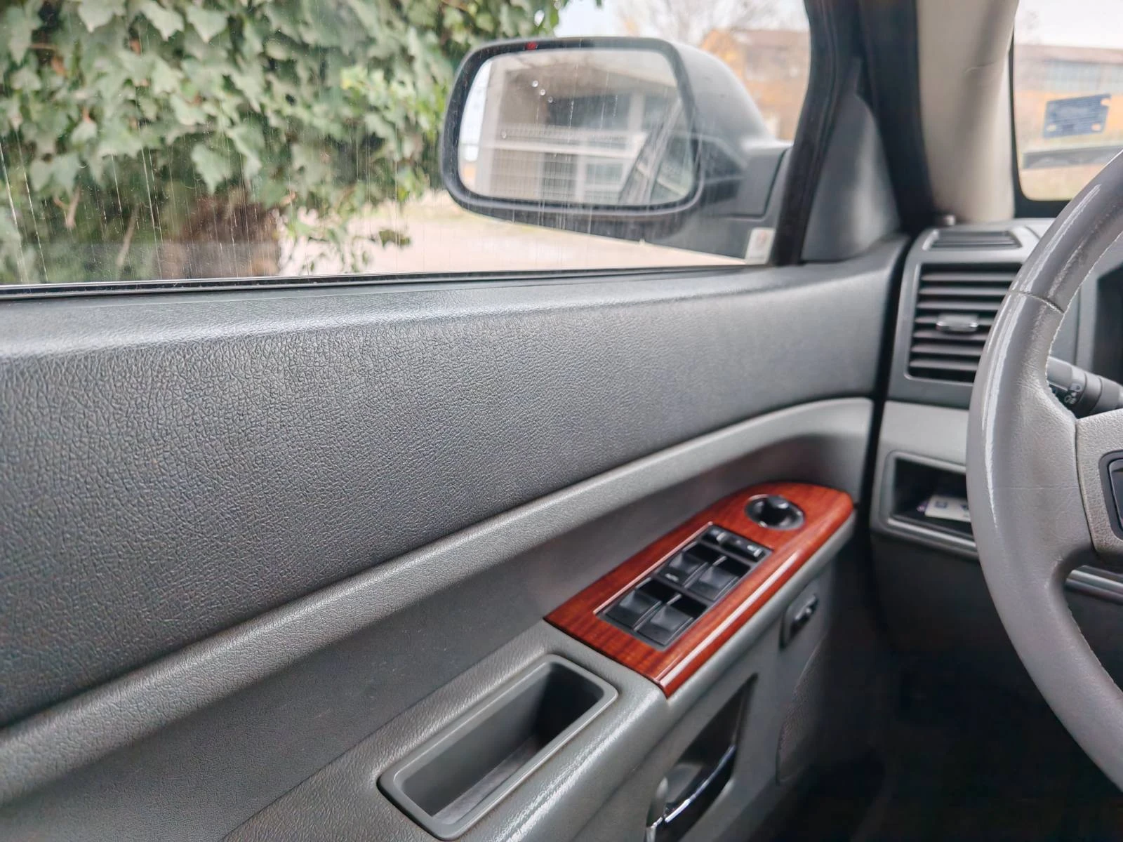 Jeep Grand cherokee  - изображение 3