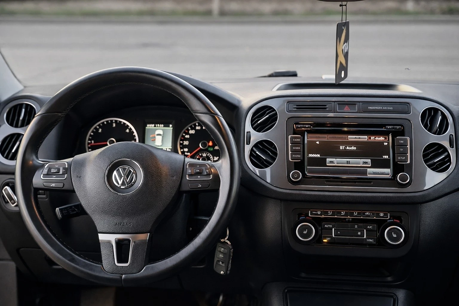 VW Tiguan Face/177hp/4motion/DSG/Lane assist/, снимка 10 - Автомобили и джипове - 53714479