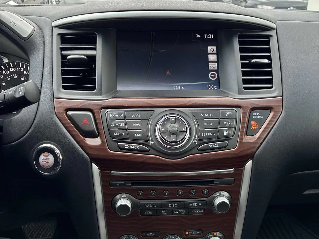 Nissan Pathfinder * Platinum * АВТОКРЕДИТ БЕЗ ПЪРВОНАЧАЛНА ВНОСКА* , снимка 9 - Автомобили и джипове - 54952327