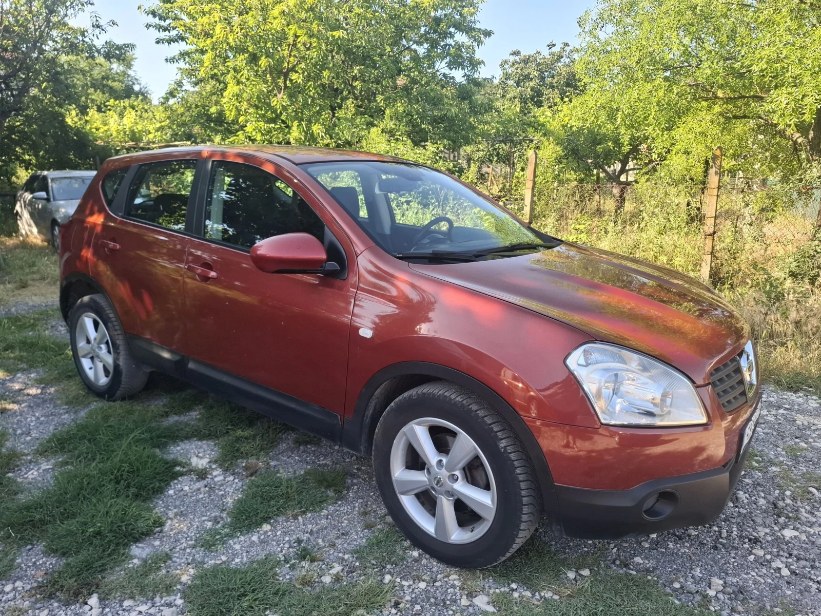 Nissan Qashqai 2.0/141к.с  АГУ 4?4, снимка 2 - Автомобили и джипове - 55001102