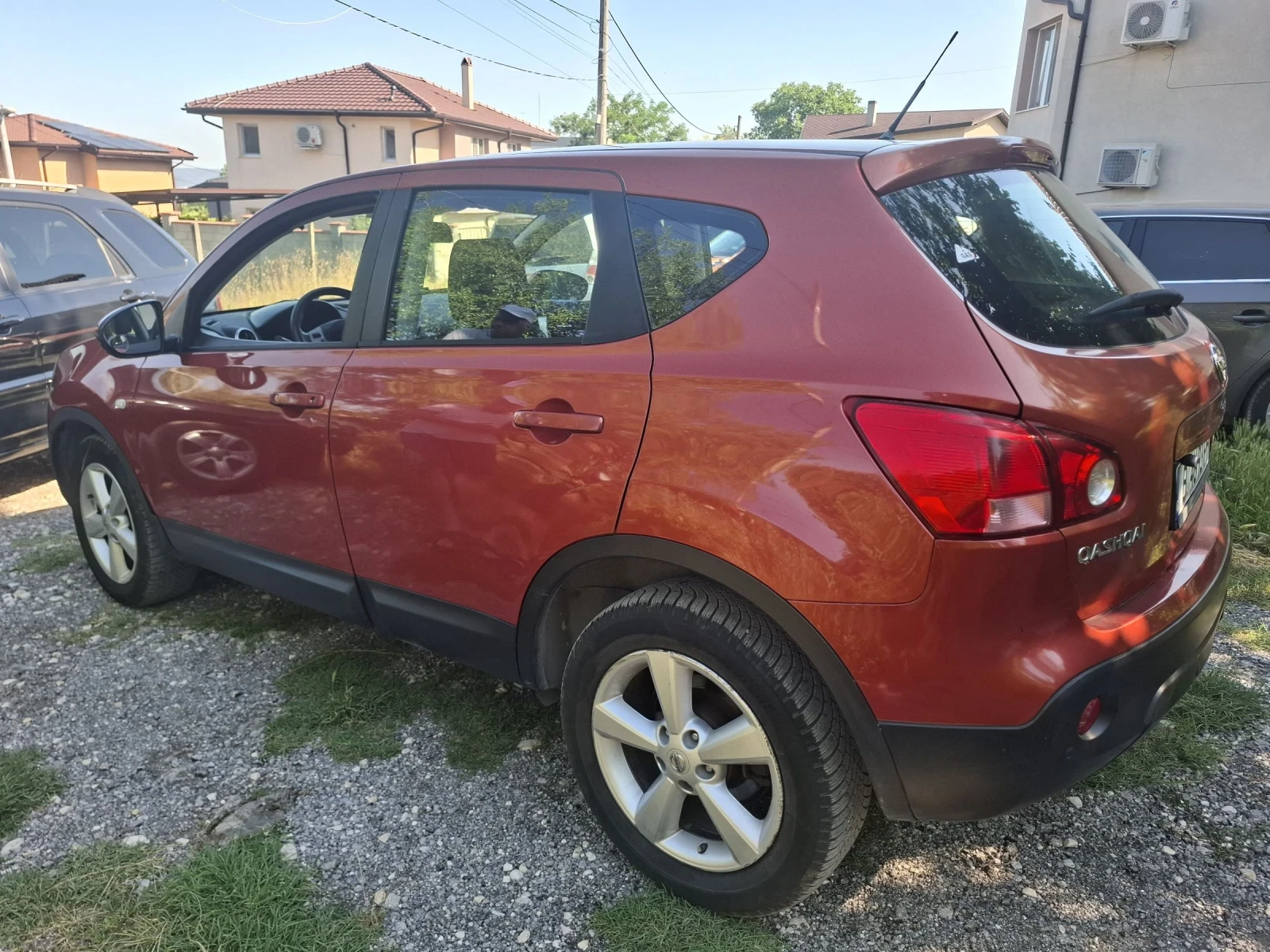 Nissan Qashqai 2.0/141к.с  АГУ 4?4, снимка 4 - Автомобили и джипове - 55001102