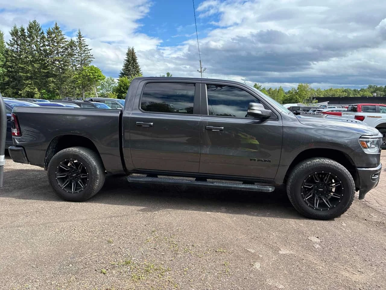Dodge RAM 1500 * Sport * CARFAX * БЕЗ ПЪРВОНАЧАЛНА ВНОСКА, снимка 3 - Автомобили и джипове - 55054265