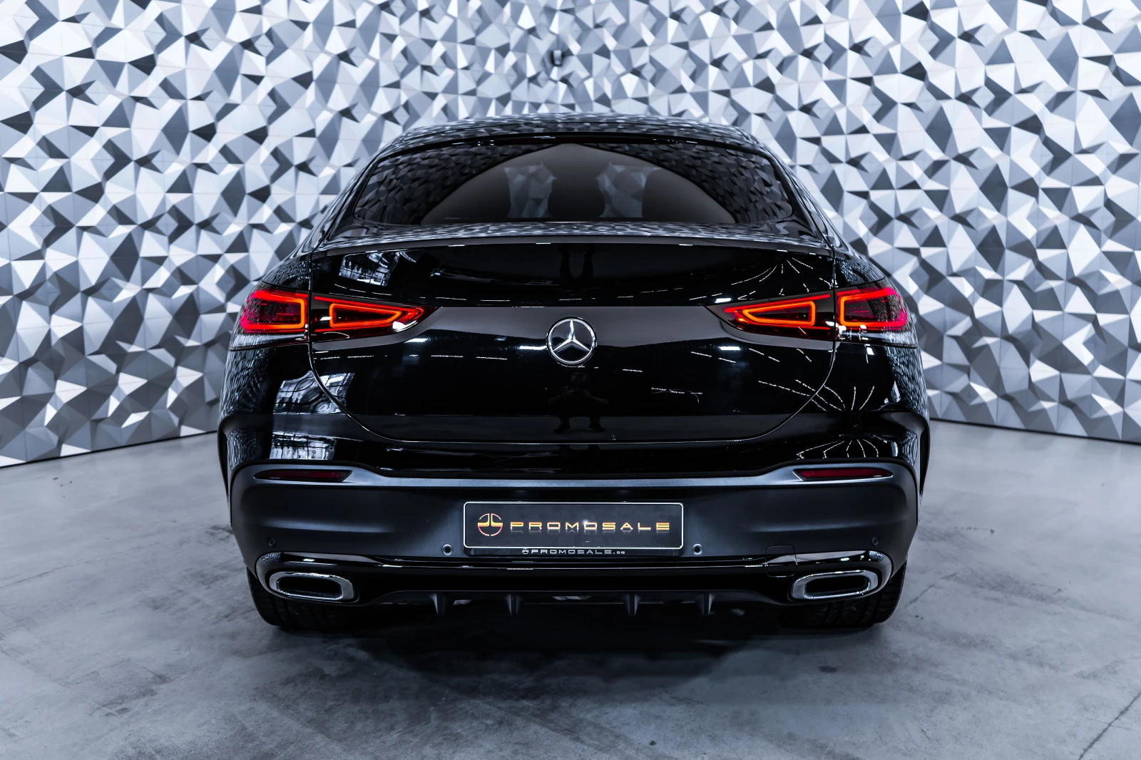 Mercedes-Benz GLE Coupe 300d 4M AMG* Burmester* Pano, снимка 5 - Автомобили и джипове - 55314897