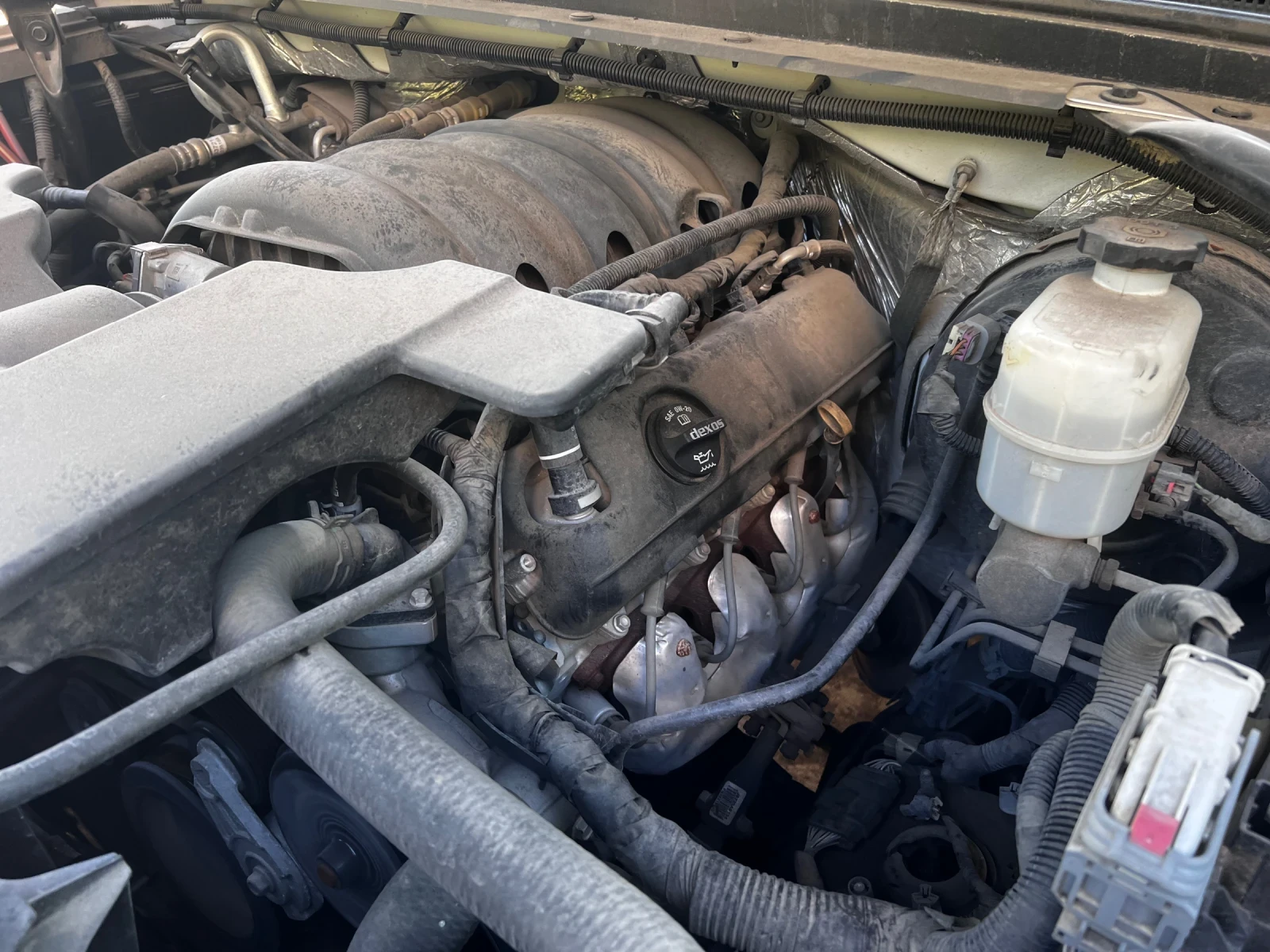 Chevrolet Suburban, снимка 8 - Автомобили и джипове - 55805196
