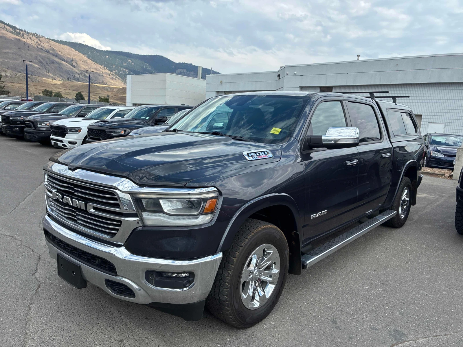 Dodge RAM 1500 Laramie / ОБДУХВАНЕ / CARFAX / АВТОКРЕДИТ 