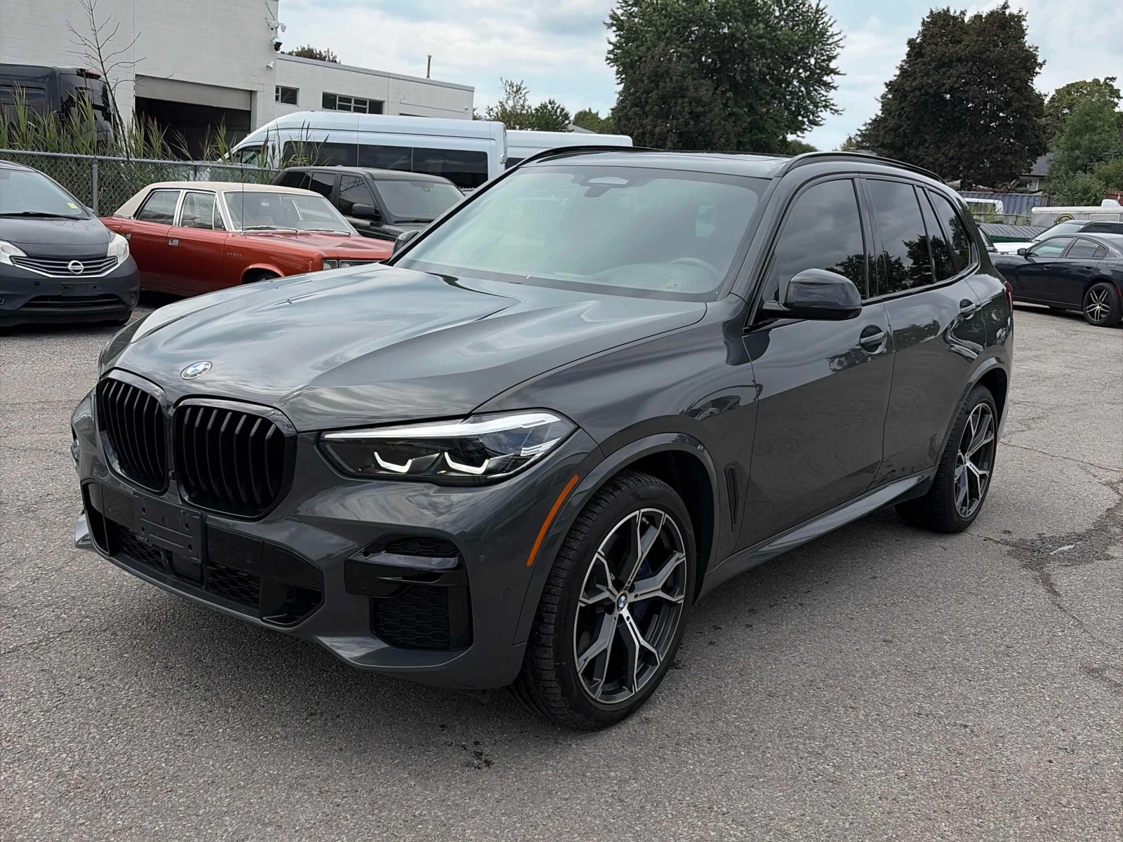BMW X5 * xDrive40i * DISTRONIC* HARMAN/KARDON* 360КАМЕРИ*