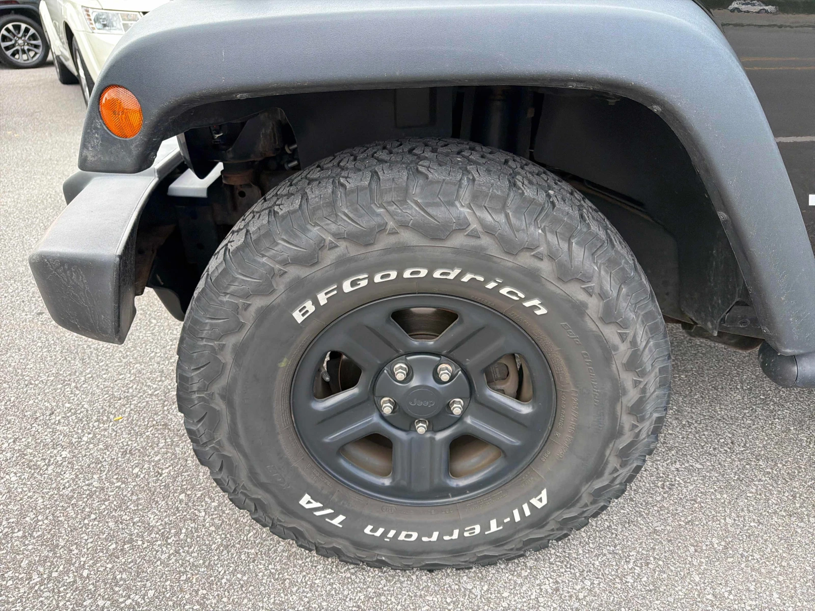 Jeep Wrangler Sport | CARFAX | АВТОФИНАНСИРАНЕ, снимка 6 - Автомобили и джипове - 56142874