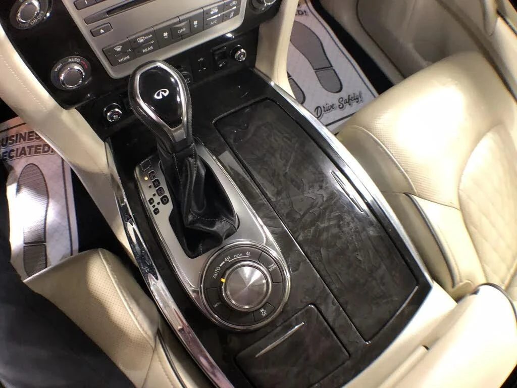 Infiniti QX80, снимка 12 - Автомобили и джипове - 56739878