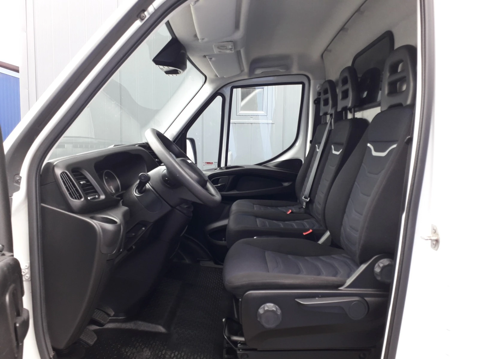 Iveco Daily 35S16 - изображение 8