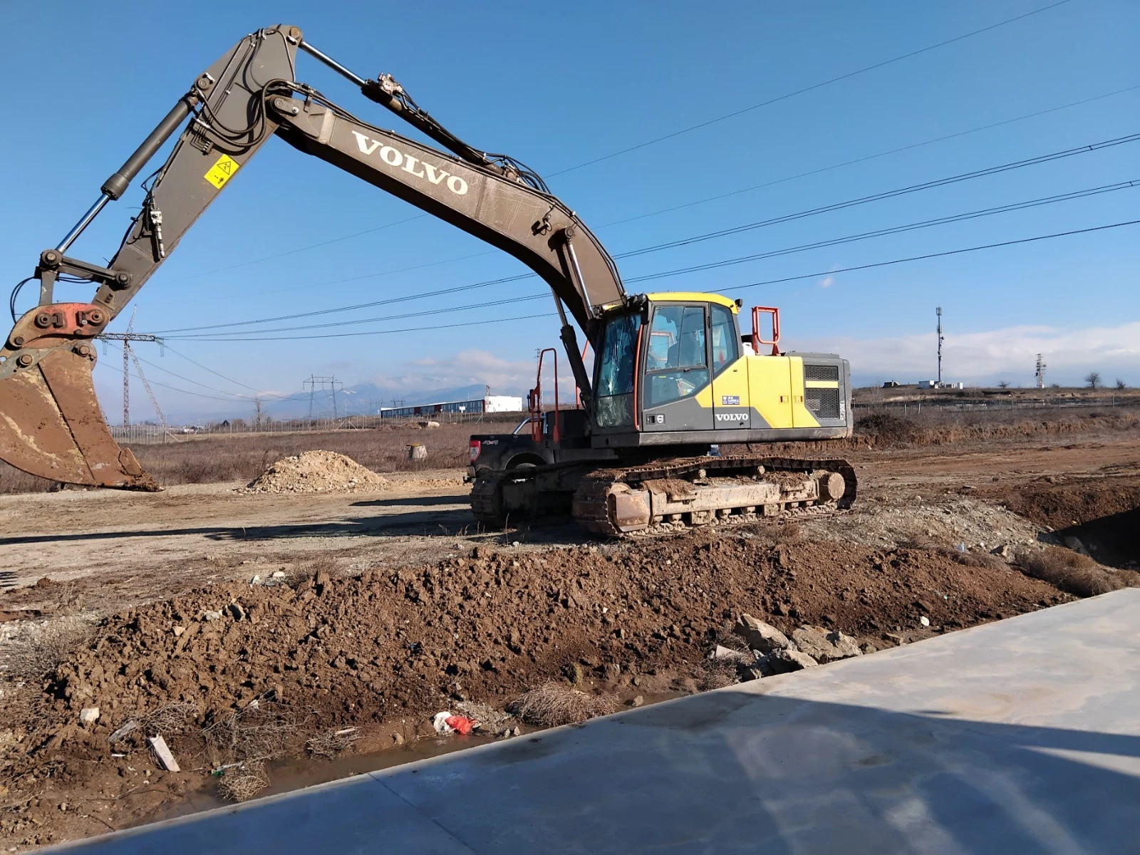 Багер Volvo EC200EL - изображение 3