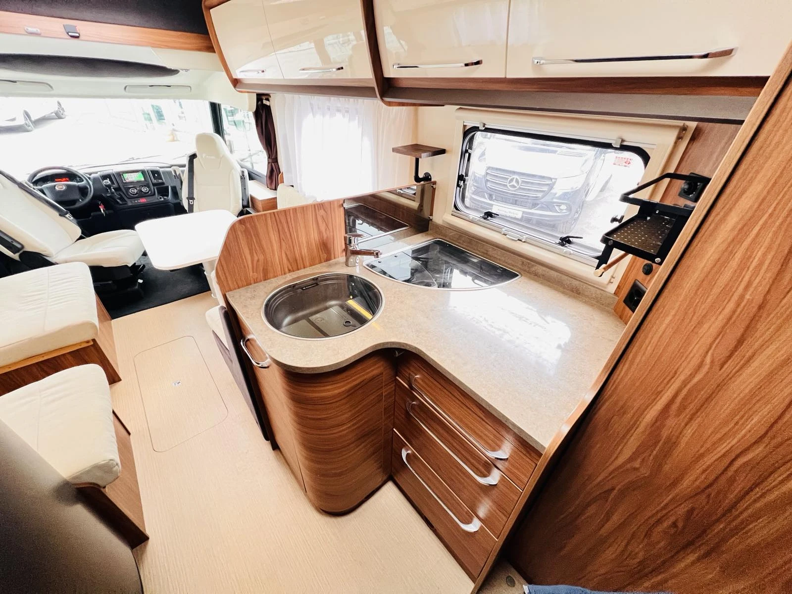 ������ Rapido Itineo 740, 6 ������, �����, �������� | Mobile.bg � ����������� 13