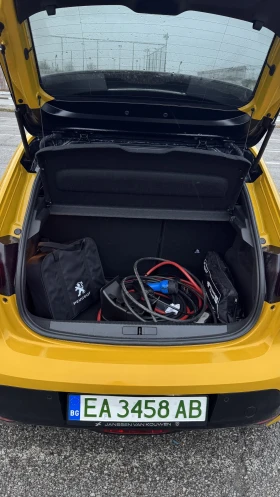 Peugeot 208 GT+ | ПАНОРАМА | ГАРАНЦИЯ | НОВИ ГУМИ | FAST CHARG, снимка 5