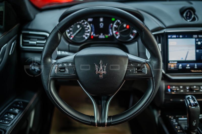 Maserati Ghibli Modena Q4 , снимка 10 - Автомобили и джипове - 45669140